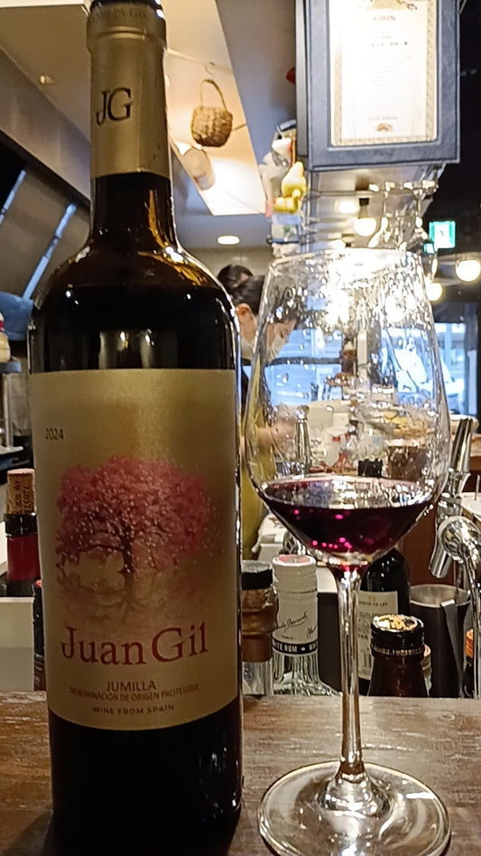 ２０２６年３月　月替わり赤ワイン　クアトロ・メセス　サクララベル　2024　赤　スペイン産