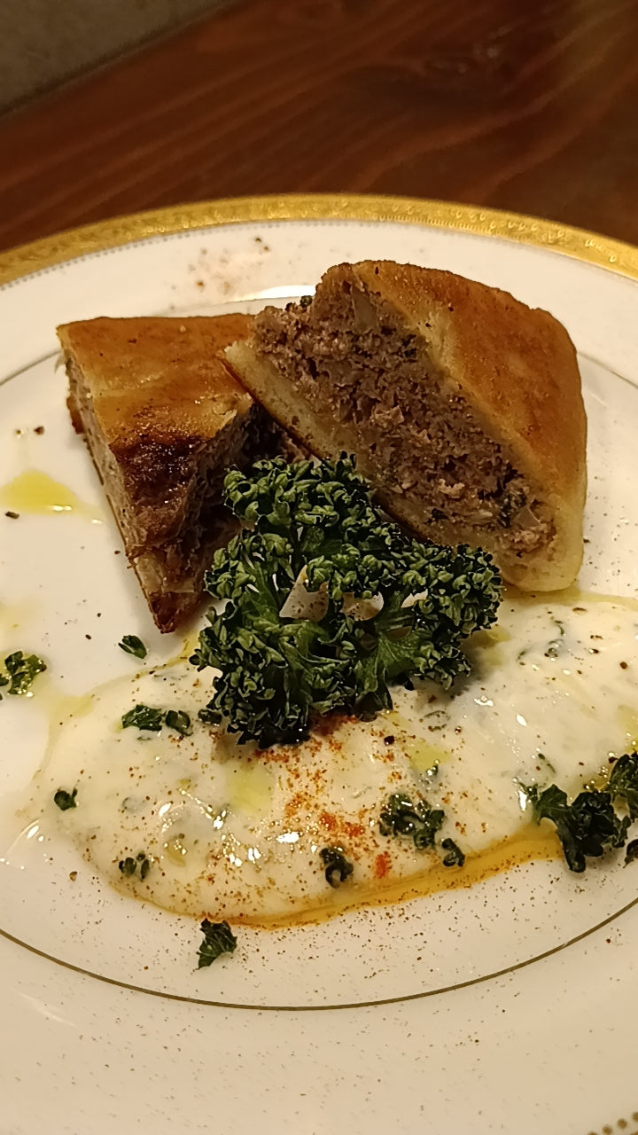 ２０２６年３月　【ペアリング】月替わり赤ワイン  カニサス・レッド　（キンタ・デ・サイス）　2018　赤　ポルトガル産