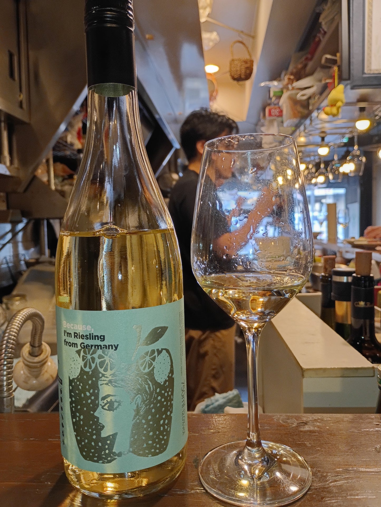 ２０２６年１月　【ペアリング】月替わり白ワイン  ビコーズ　ワイン　シリーズ　Because, Wine Series  リースリング　フロム　ドイツ　白  ドイツ産