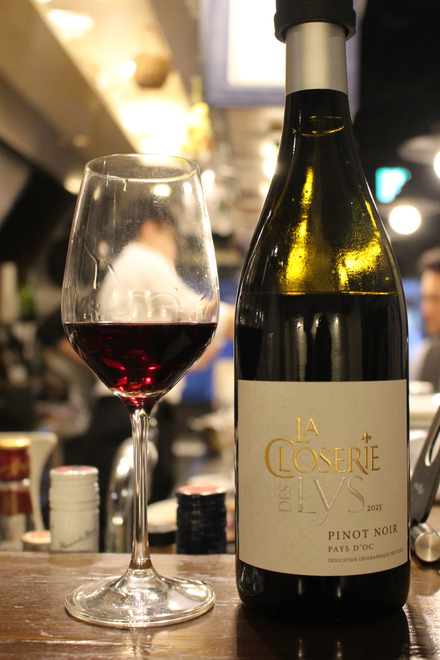 ２０２５年１１月　【ペアリング】月替わり赤ワイン   ピノ・ノワール クロズリー・デ・リ　2023　赤　 フランス産